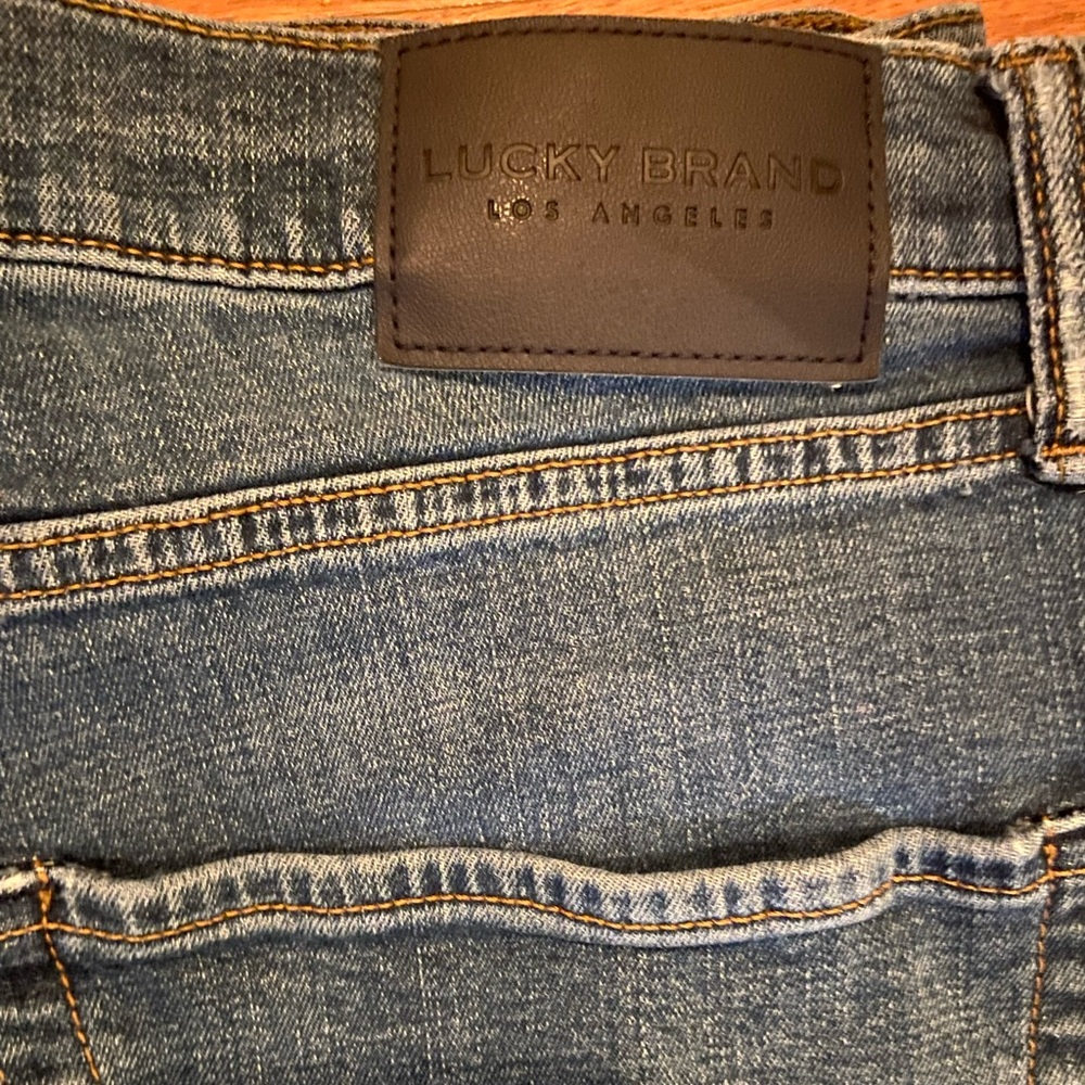 Lucky brand mens jeans 38x32 - Picture 2 of 5